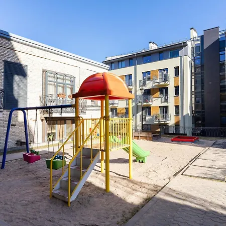 Appartamento Spacious 2bdr In Old Town Vilnius