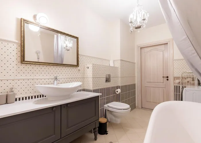 Spacious 2bdr In Old Town * Vilnius