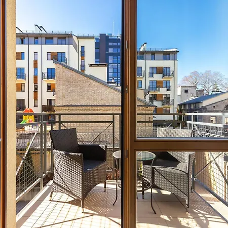 Spacious 2bdr In Old Town * VNO