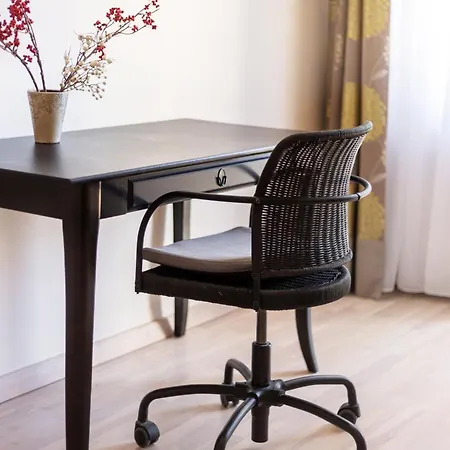 Spacious 2bdr In Old Town *